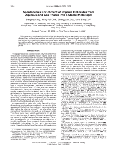 Spontaneous Enrichment of Organic Molecules from Aqueous and